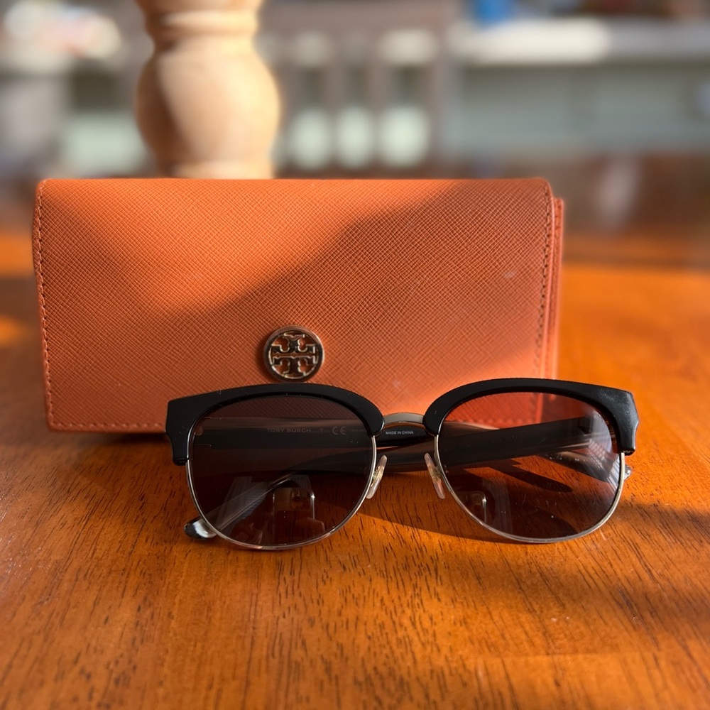 Tory Burch polarized sunglasses